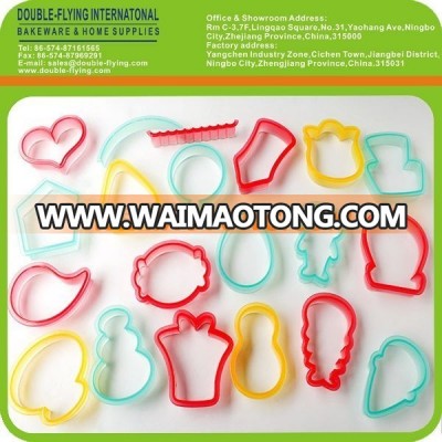 Plastic Holiday Shaped Biscuit Cookie Cutter Set